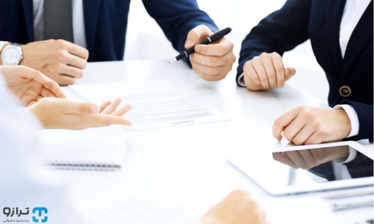 وکیل تنظیم قرارداد