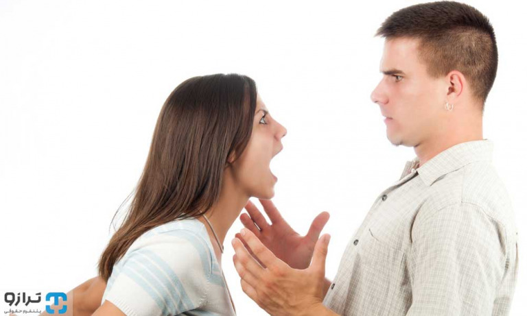 زن ناشزه به زنی گفته می شود که از تمکین عام و خاص در برابر همسر خود سر باز میزند.