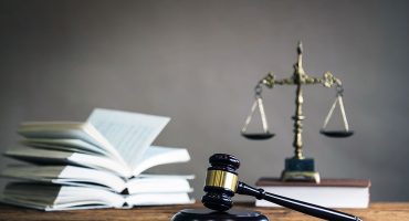 حمله اسرائیل و مقابله به مثل ایران؛ حق با کیست؟