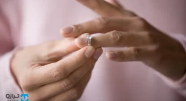 طلاق به درخواست زوجه به دلیل عسر و حرج یکی دیگر از موارد طلاق به درخواست زن است.