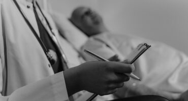 طلاق به دلیل بیماری همسر