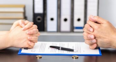 محدود کردن حق طلاق زوج